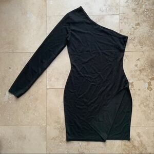 Pretty little thing shoulder slip bodycon dress